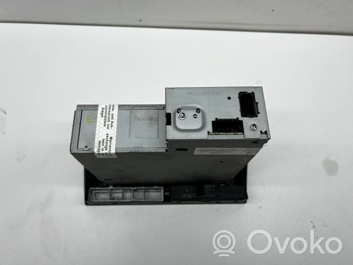 Audi A4 S4 B8 8K Unità principale autoradio/CD/DVD/GPS 8T1035110B