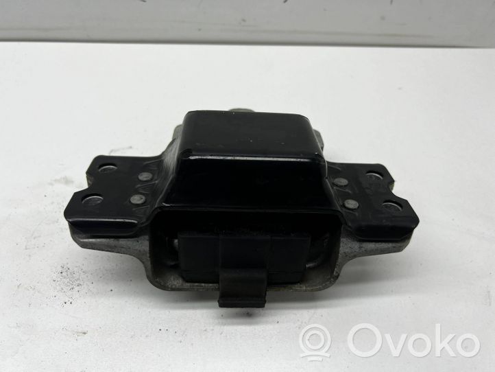 Volkswagen PASSAT B6 Supporto di montaggio del motore 3C0199555R