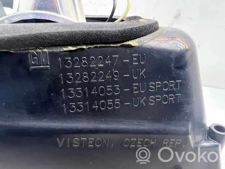 Opel Astra J Luci posteriori del portellone del bagagliaio 13314053