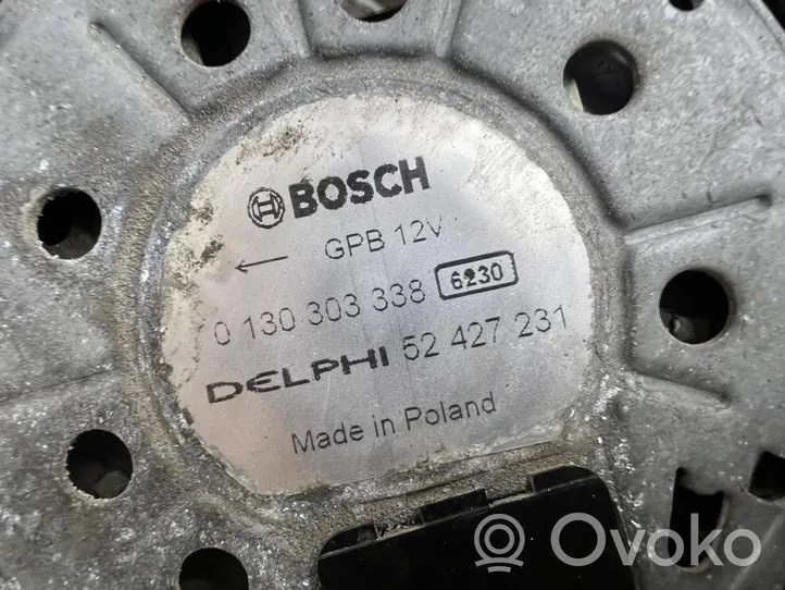 Opel Astra J Jäähdyttimen jäähdytinpuhallin 3135103785