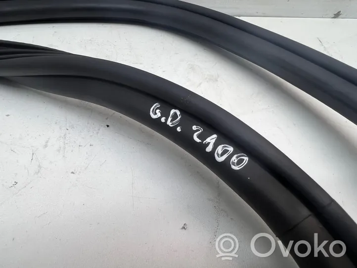 Audi A4 S4 B8 8K Rear door rubber seal (on body) 