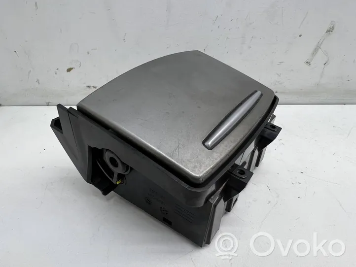 Audi A6 S6 C6 4F Aschenbecher 4F1862533