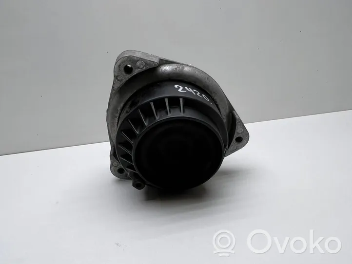 BMW 6 F12 F13 Supporto di montaggio del motore 6777371