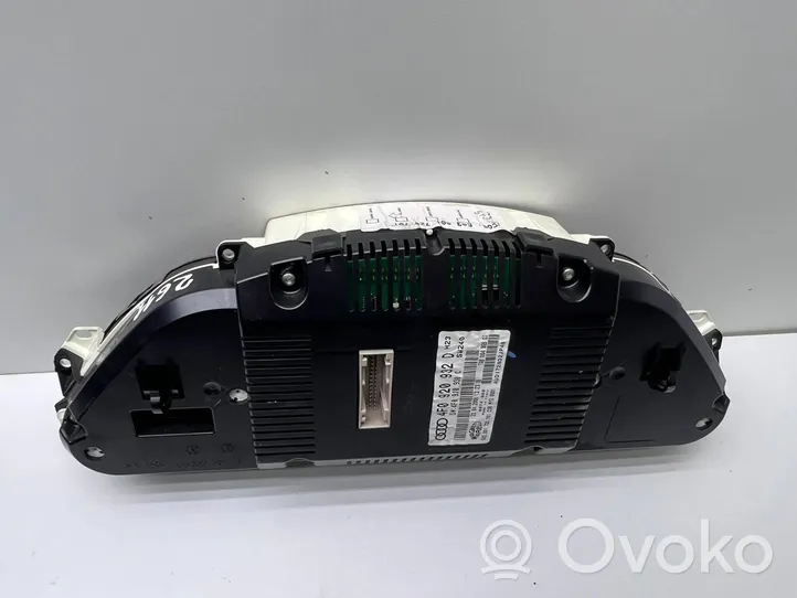 Audi A6 S6 C6 4F Tachimetro (quadro strumenti) 4F0920932D