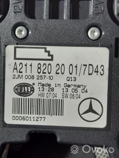 Mercedes-Benz E W211 Éclairage lumière plafonnier arrière A2118202001