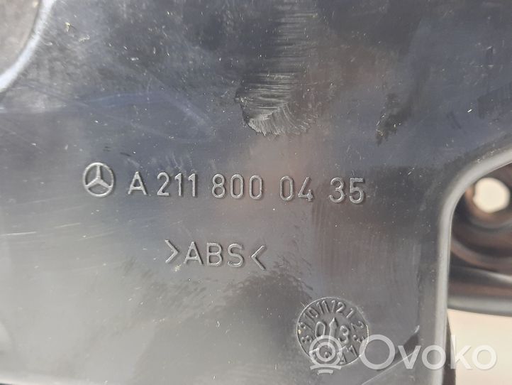 Mercedes-Benz E W211 Tavaratilan luukun hydraulinen avausjärjestelmä pumpulla A2118000435