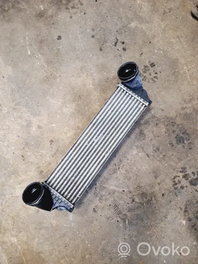 BMW X5 E70 Chłodnica powietrza doładowującego / Intercooler 17517809321