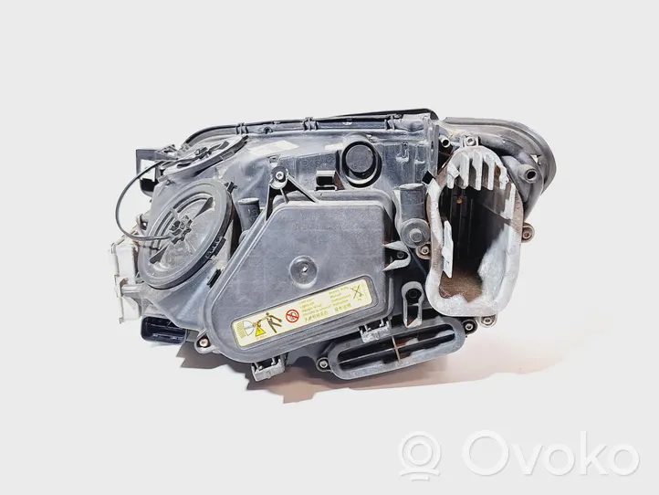 BMW 7 F01 F02 F03 F04 Lampa przednia 7182150