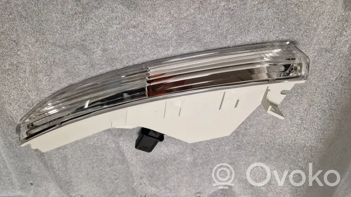 Volkswagen PASSAT CC Front indicator light 3C8953042