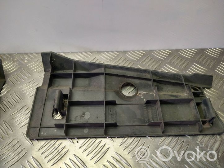Land Rover Discovery Moulure sous phares MT2741A