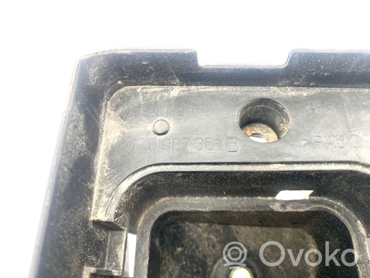 Audi A3 S3 A3 Sportback 8P Fuse box cover 1K0907361B