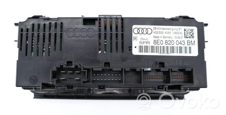 Audi A4 S4 B7 8E 8H Ilmastoinnin ohjainlaite 8E0820043BM