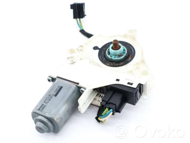 Audi A6 Allroad C6 Front door window regulator motor 4F0959802D