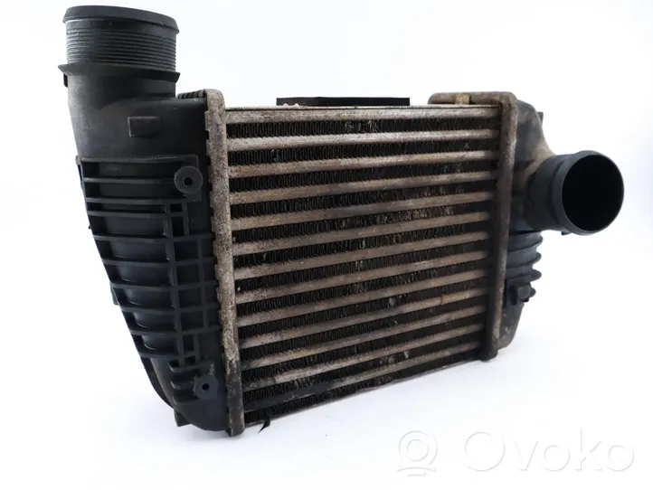 Audi A6 Allroad C6 Chłodnica powietrza doładowującego / Intercooler 4F0145806R