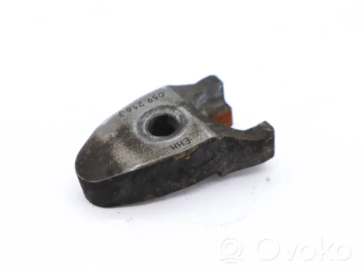 Audi A6 S6 C7 4G Abrazadera del inyector de combustible 059216J