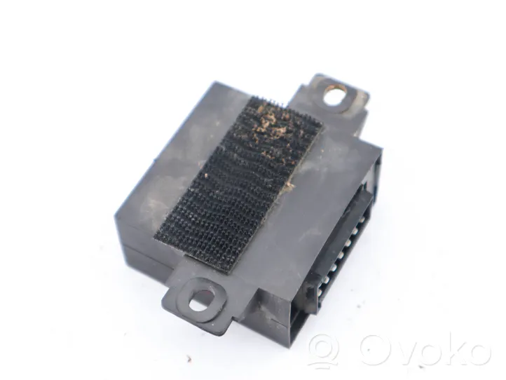 Audi A4 S4 B7 8E 8H Centralina/modulo rimorchio barra di traino 10R02114903