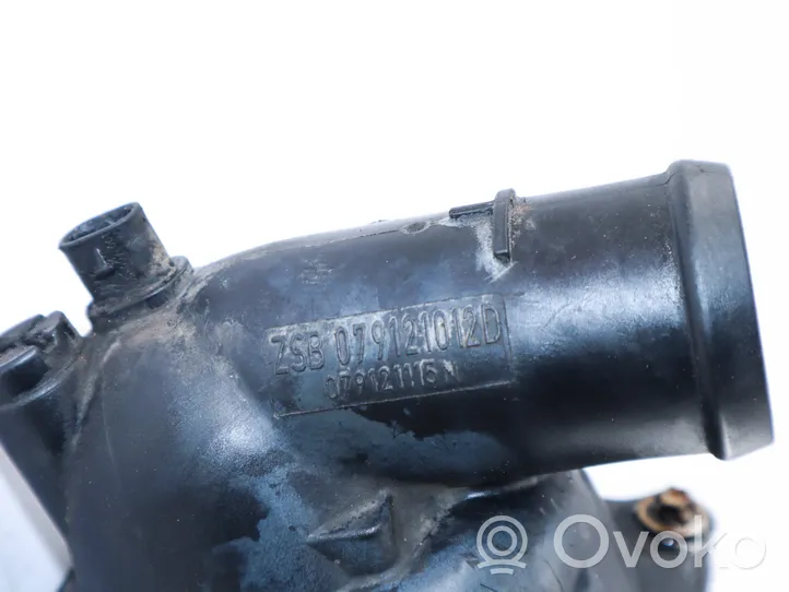 Audi A8 S8 D3 4E Pompe de circulation d'eau 079121014F