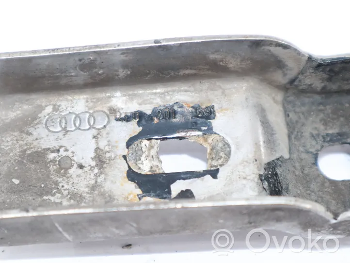 Audi A8 S8 D3 4E Staffa di fissaggio del serbatoio del carburante 4E0201691