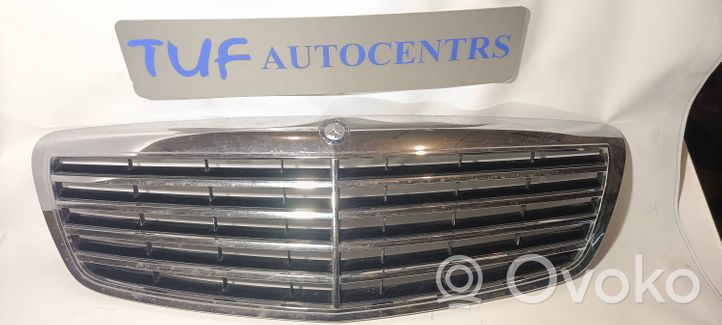 Mercedes-Benz S W221 Maskownica / Grill / Atrapa górna chłodnicy A2218800083