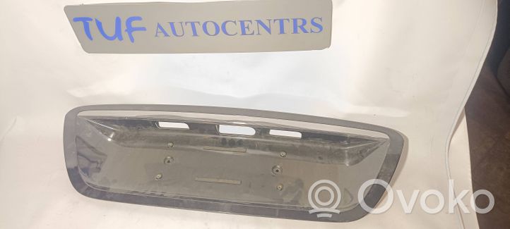 Mercedes-Benz S W220 Rivestimento pannello inferiore del bagagliaio/baule 2207500081