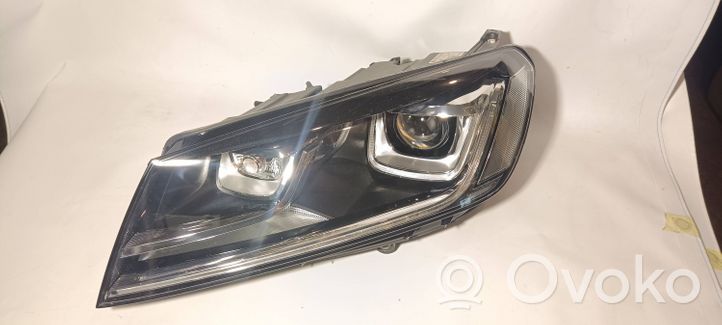 Volkswagen Touareg II Phare frontale 7P1941033A