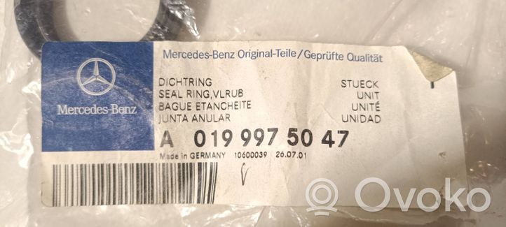 Mercedes-Benz 200 300 W123 Guarnizione della scatola del cambio A0199975047