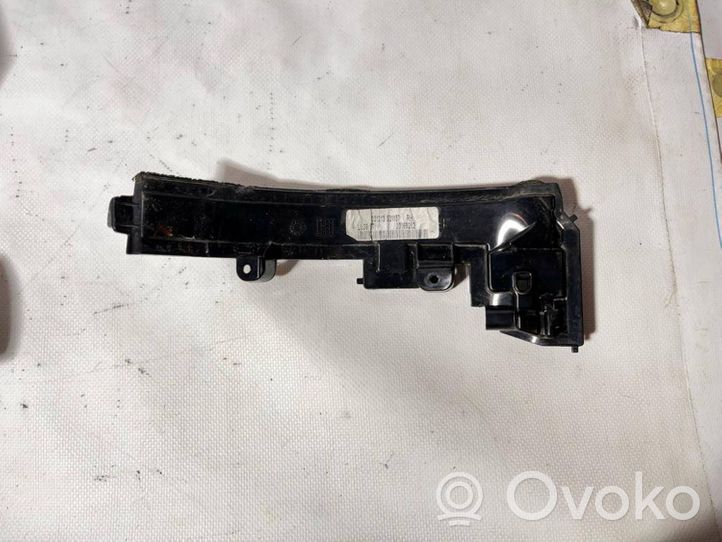 Land Rover Range Rover L405 Etuoven sähköisen sivupeilin osa LR027945