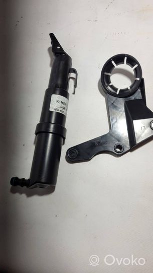 Mercedes-Benz CLK A208 C208 Difusor de agua regadora de faro delantero A2088600547