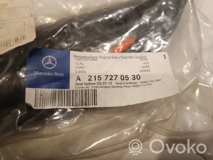 Mercedes-Benz CL C215 Lokasuojan vaahtomuovituki/tiiviste A2157270530