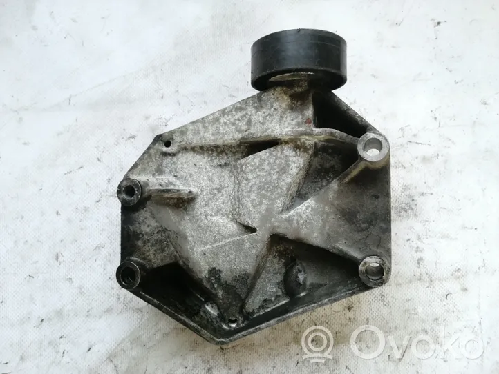 Vauxhall Astra H Staffa di montaggio del compressore dell’A/C 55191339