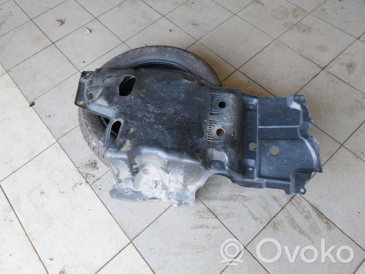 Toyota Corolla Verso AR10 Osłona dolna silnika 514090F012