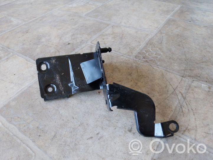 Volkswagen PASSAT B8 ABS pump bracket 5Q1614235E