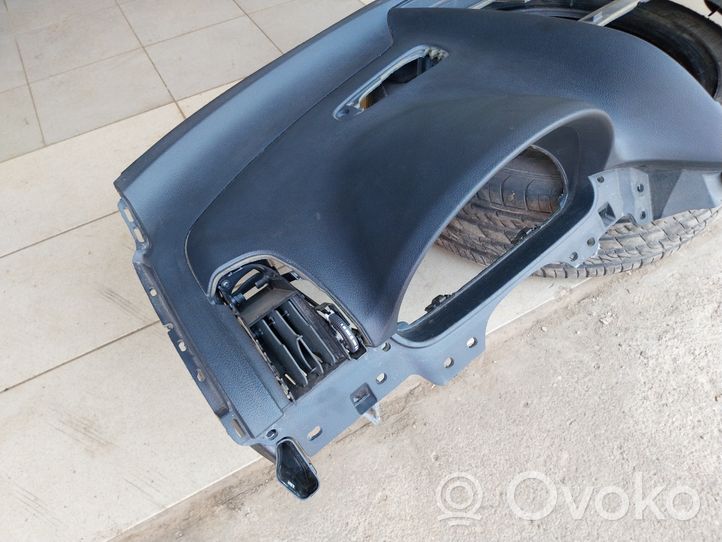 Mercedes-Benz Vito Viano W639 Panel de instrumentos A6396820198