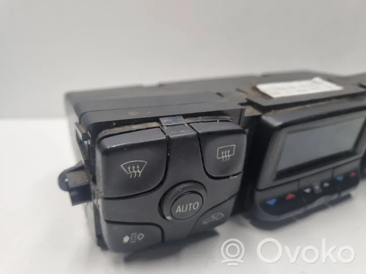 Mercedes-Benz S W220 Climate control unit A2208300185