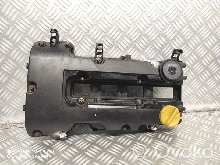 Opel Astra J Copertura per bilanciere albero a camme 