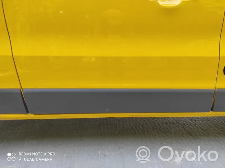 Opel Vivaro Portiera anteriore 