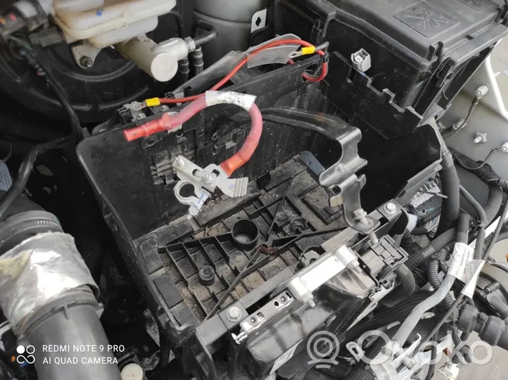 Opel Vivaro Support boîte de batterie 