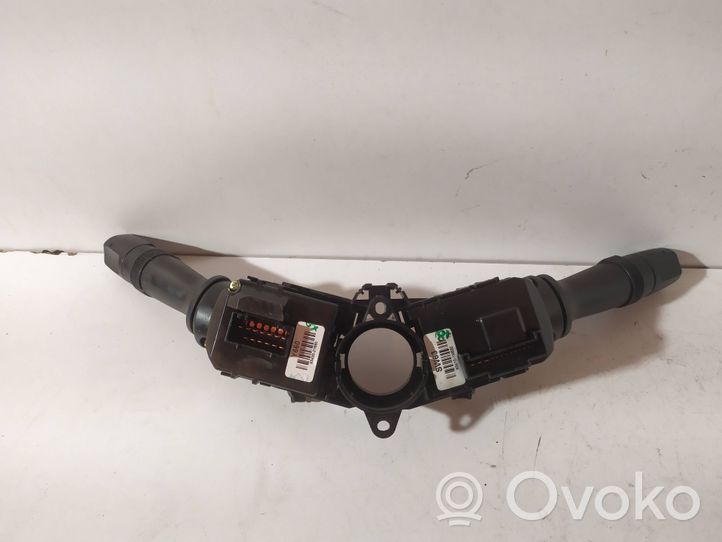 Hyundai ix35 Leva/interruttore dell’indicatore di direzione e tergicristallo 3753MA2210