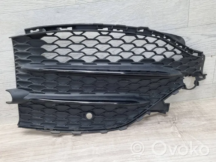 Mercedes-Benz GLE W167 Grille inférieure de pare-chocs avant A1678857503