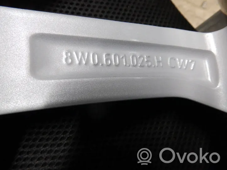 Audi A4 S4 B9 8W R18-alumiinivanne 8W0601025H