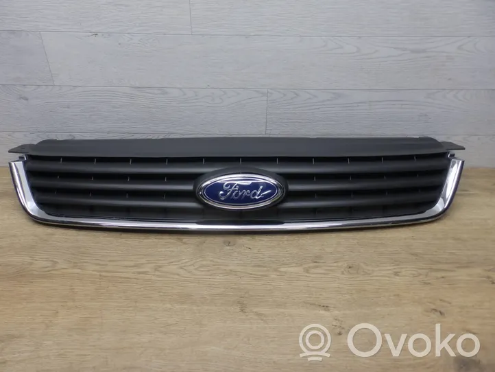 Ford Kuga I Atrapa chłodnicy / Grill 8V41R7081A