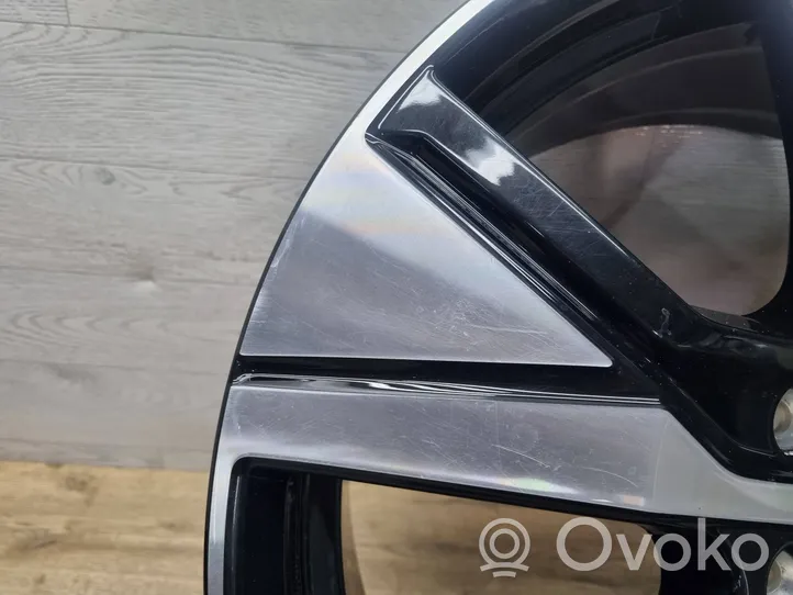 Volvo XC40 Felgi aluminiowe R19 32243375