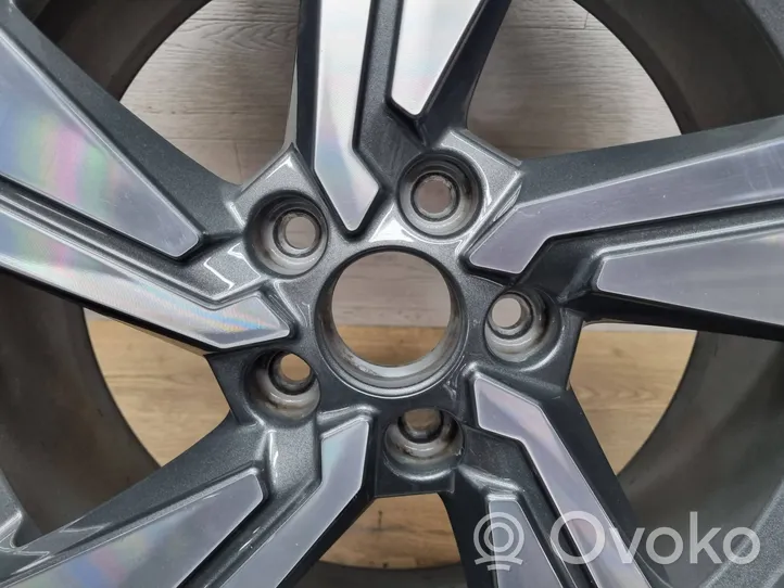 Audi Q2 - R18 alloy rim 81A601025G