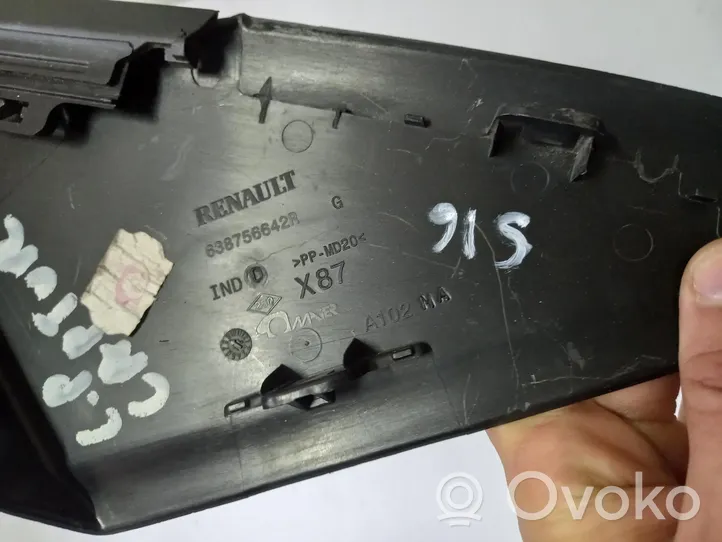 Renault Captur Panel wykończeniowy błotnika 638756642R