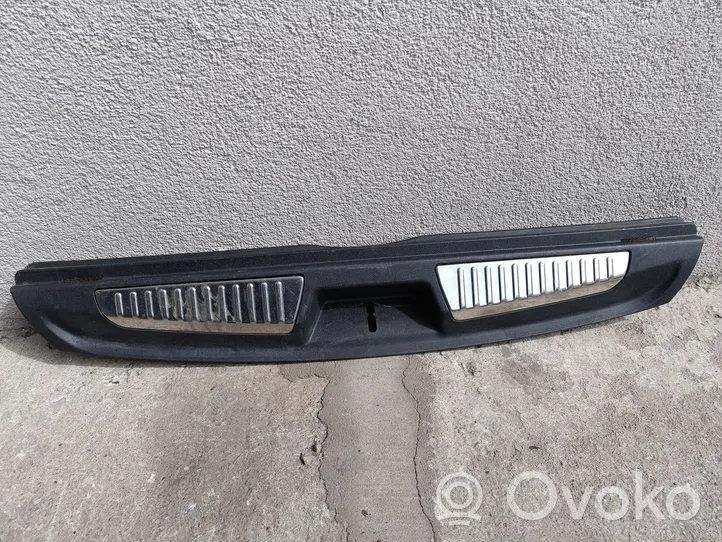 Renault Laguna III Protection de seuil de coffre 849200006R