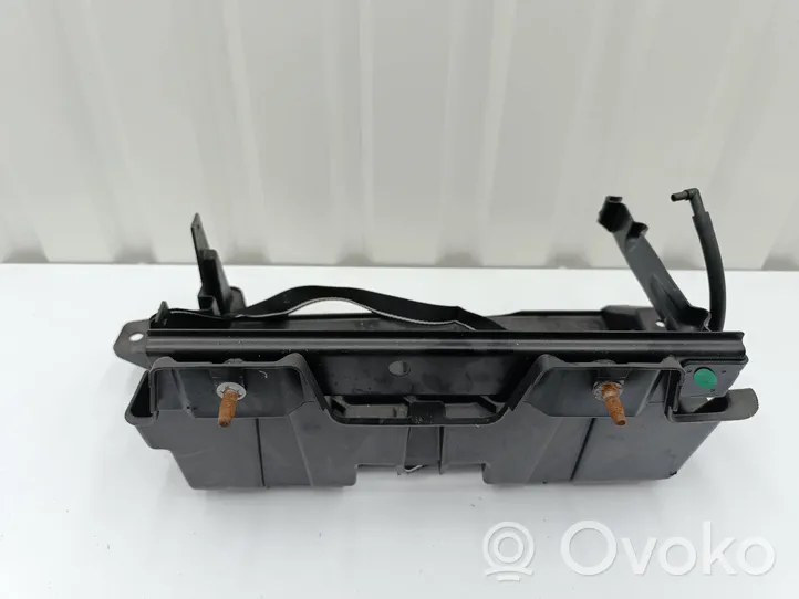 Chrysler 300C Vassoio batteria 05112061AK