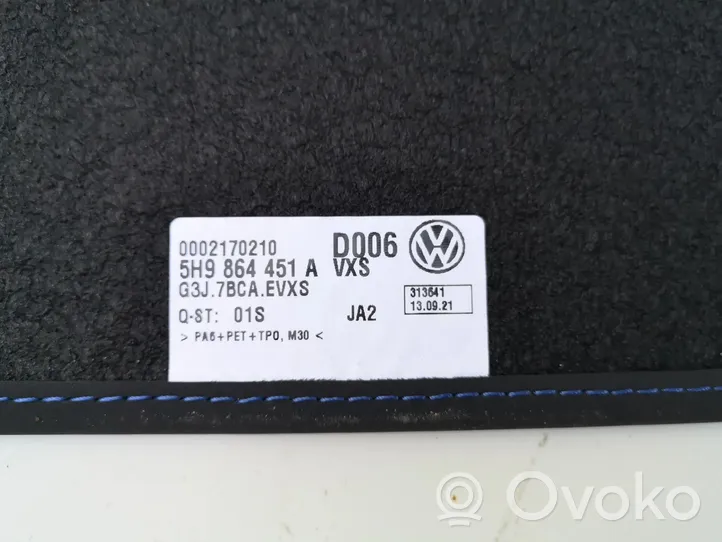 Volkswagen Golf VIII Tappetino anteriore 5H9864452A