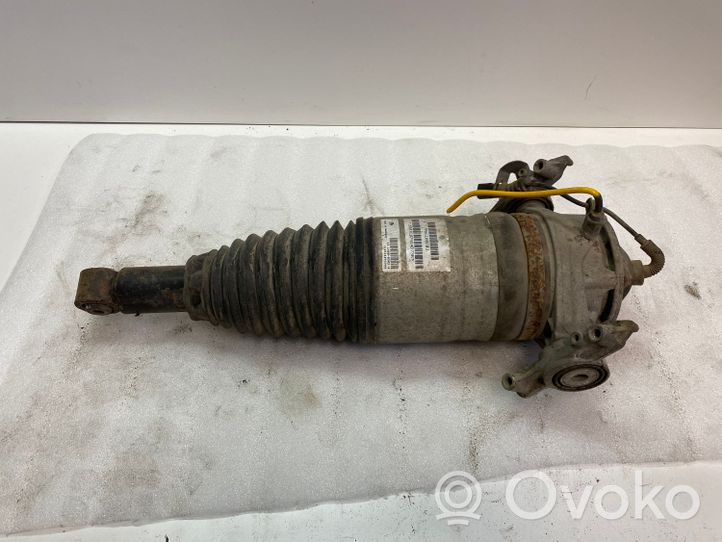 Volkswagen Touareg II Ammortizzatore posteriore a sospensione pneumatica 7P6616020J