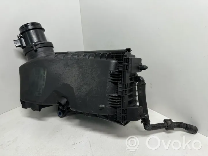Volkswagen Touareg II Boîtier filtre à air 7P0129601