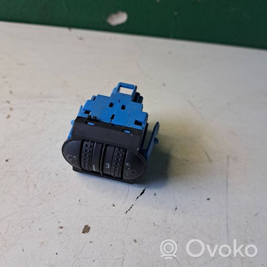 Volkswagen Touareg I Headlight level height control switch 7L6941333D